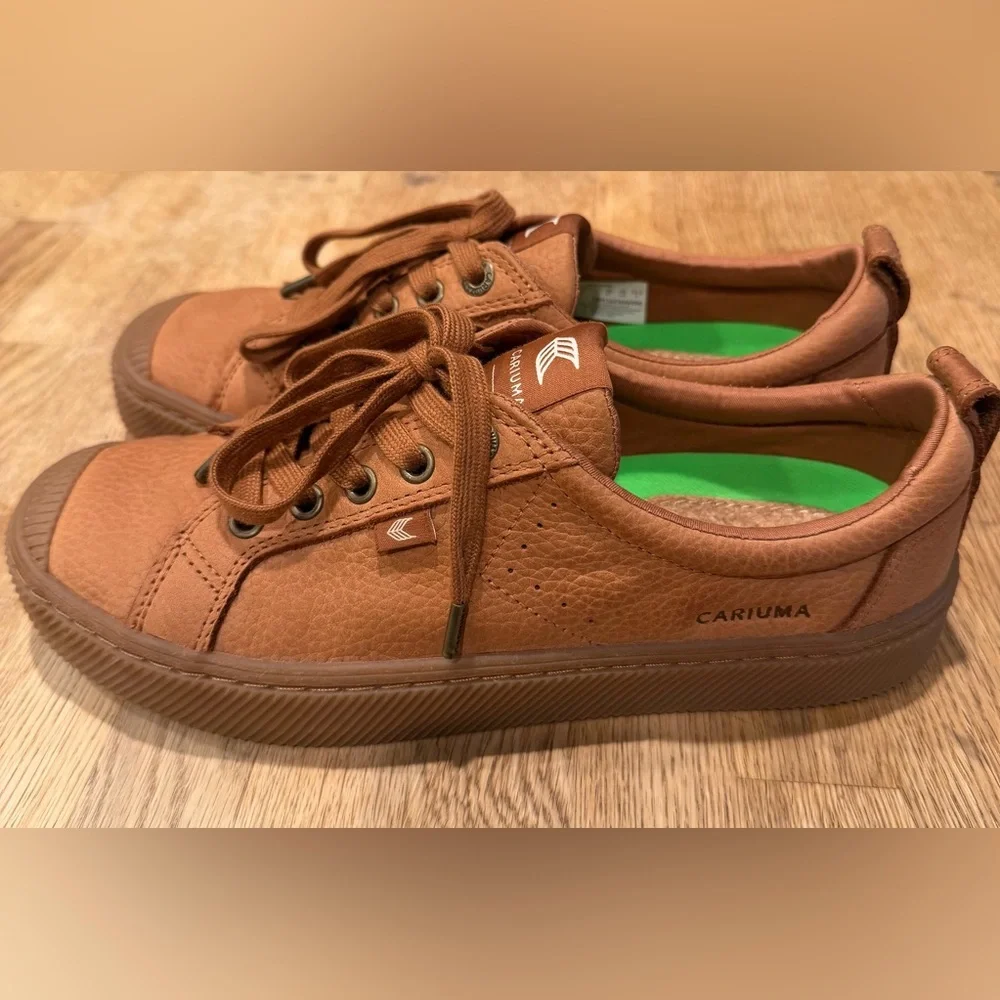 Cariuma OCA Low Gum Sienna Brown Premium Leather Sneaker Size 9 New in Box